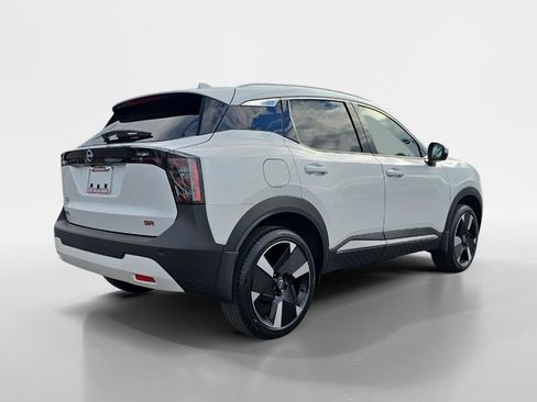 New 2025 Nissan Kicks SR image 5
