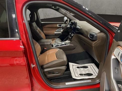 Certified 2021 Ford Explorer King Ranch w/ Premium Technology Package AWD/4WD image 20