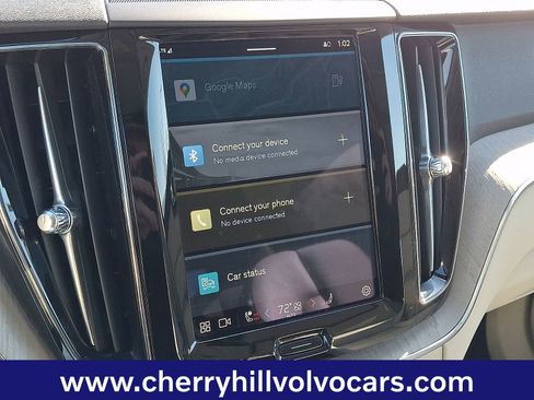 Certified 2023 Volvo XC60 B5 Plus w/ Climate Package image 18