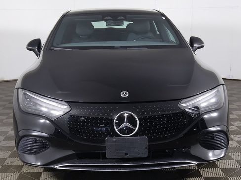 Used 2023 Mercedes-Benz EQE 500 4MATIC Sedan w/ Exclusive Trim Package image 11