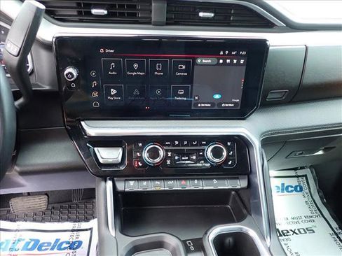 Used 2024 GMC Sierra 2500 Denali w/ Denali Reserve Package AWD/4WD image 17