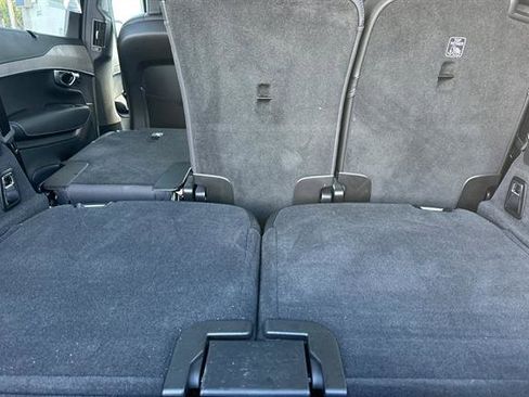Certified 2024 Volvo XC90 B6 Ultimate w/ Protection Package Premier image 16