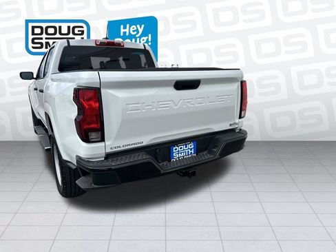 Used 2023 Chevrolet Colorado W/T w/ Advanced Trailering Package RWD image 4