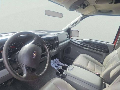 Used 2005 Ford Excursion XLT AWD/4WD image 9