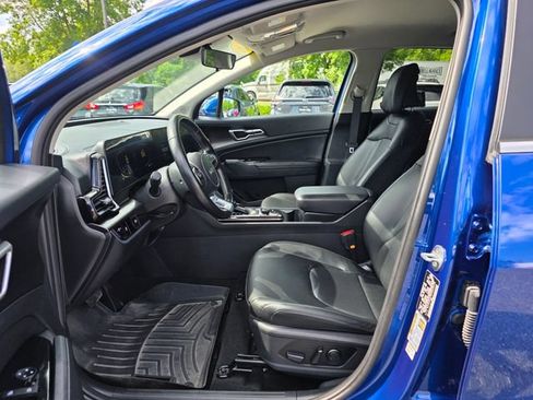Certified 2023 Kia Sportage EX AWD/4WD image 16