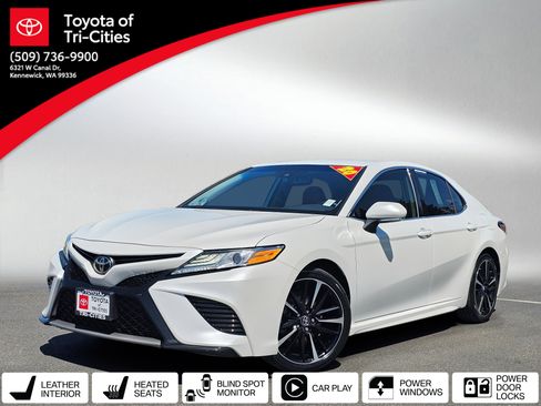 Used 2020 Toyota Camry XSE w/ Navigation Package FWD image 1