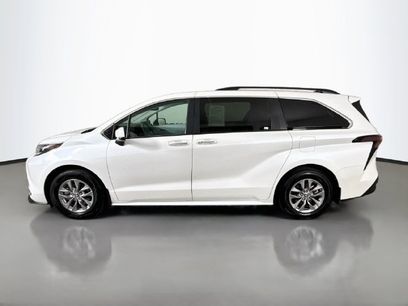 Used 2025 Toyota Sienna XLE