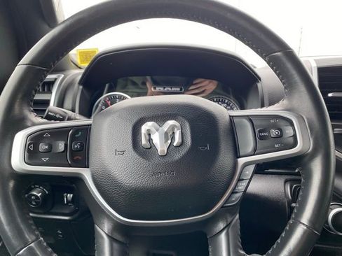Used 2022 RAM 1500 Big Horn AWD/4WD image 14