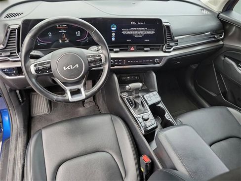 Used 2023 Kia Sportage EX image 17
