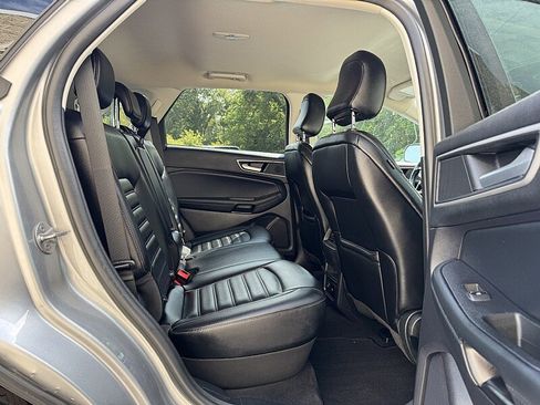 Used 2021 Ford Edge SEL w/ Convenience Package AWD/4WD image 29