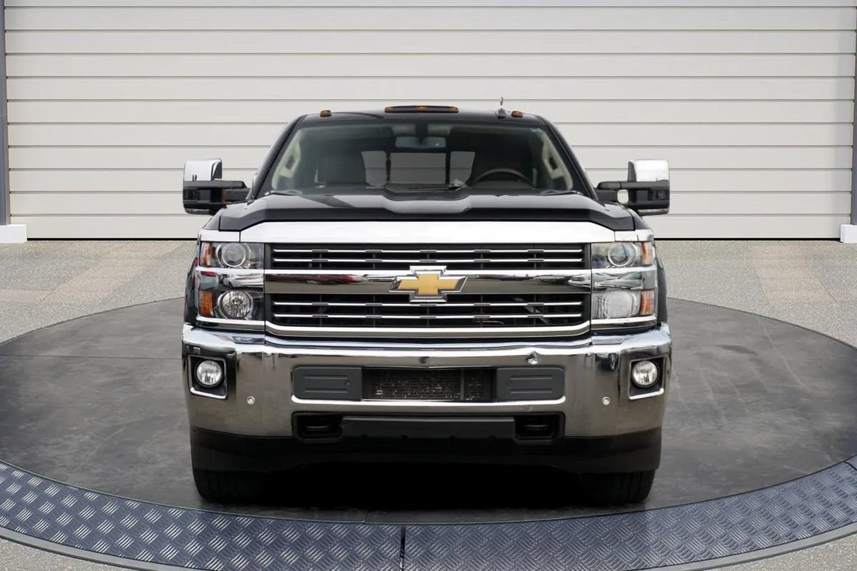 Used 2016 Chevrolet Silverado 2500 LTZ w/ Duramax Plus Package AWD/4WD image 2