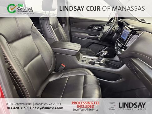 Used 2023 Chevrolet Traverse RS AWD/4WD image 14