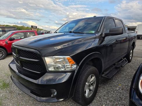 Used 2017 RAM 1500 Express AWD/4WD image 1