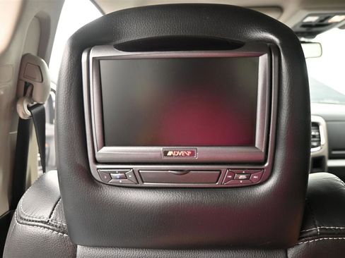 Used 2014 RAM 1500 Laramie w/ Convenience Group AWD/4WD image 14