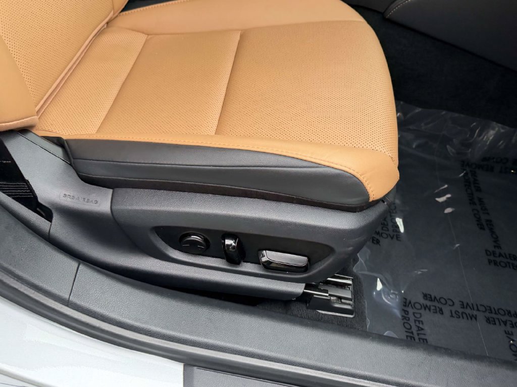 Used 2023 Lexus ES 350 w/ Accessory Package (Z1) FWD image 9