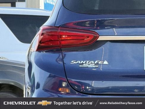 Used 2019 Hyundai Santa Fe SE image 10