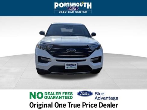 Certified 2022 Ford Explorer XLT w/ Equipment Group 202A image 9