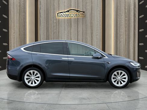 Used 2020 Tesla Model X Long Range AWD/4WD image 14