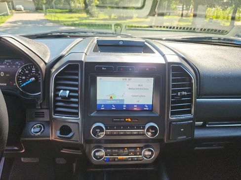 Used 2020 Ford Expedition Max Limited image 26