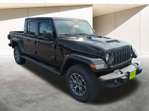 New 2025 Jeep Gladiator Sport image 9