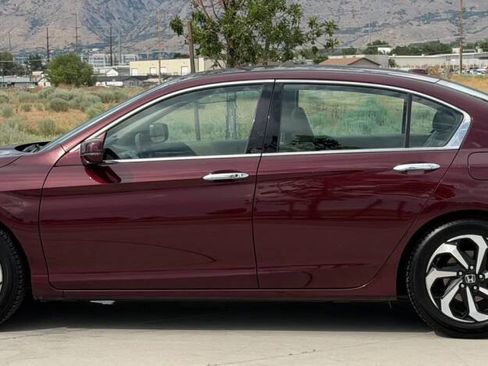 Used 2017 Honda Accord EX-L image 5