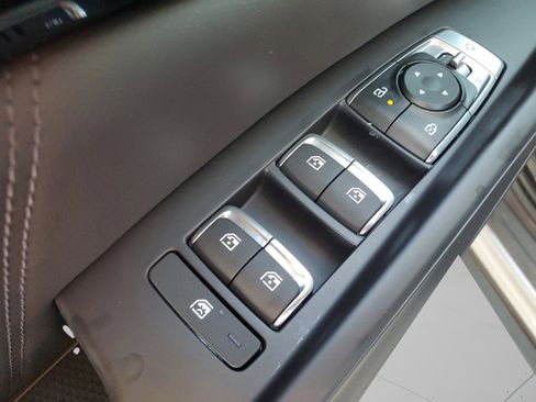 New 2026 Kia Carnival SX Prestige image 19