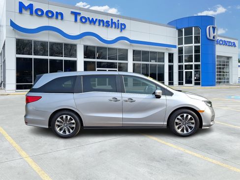 Used 2023 Honda Odyssey EX-L image 7