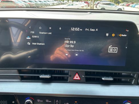 Used 2025 Kia Sportage EX FWD image 23