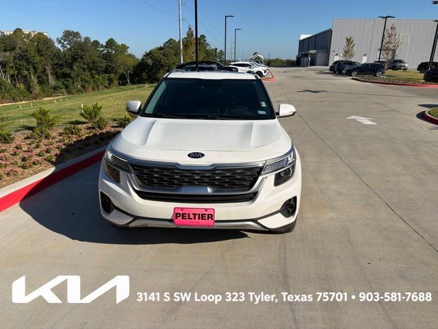 Certified 2021 Kia Seltos EX AWD/4WD image 2