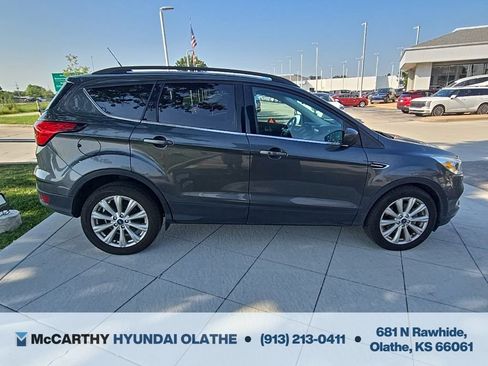 Used 2019 Ford Escape SEL AWD/4WD image 18