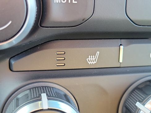 Used 2023 RAM 1500 Big Horn image 25