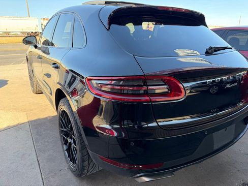 Used 2018 Porsche Macan image 34