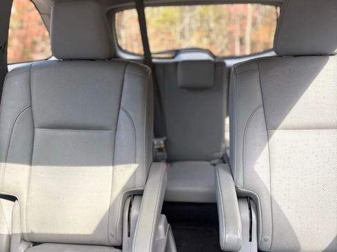 Used 2015 Toyota Highlander Limited Platinum image 15