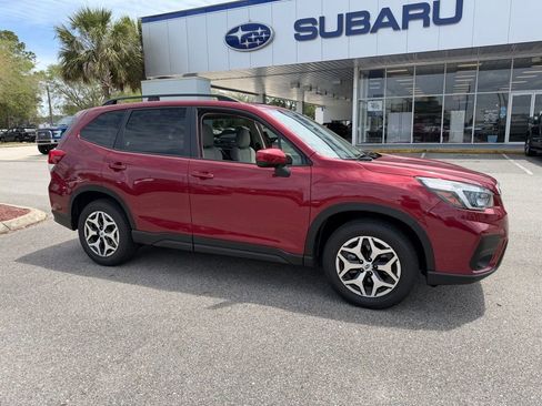 Used 2021 Subaru Forester Premium w/ Popular Package #1 image 1