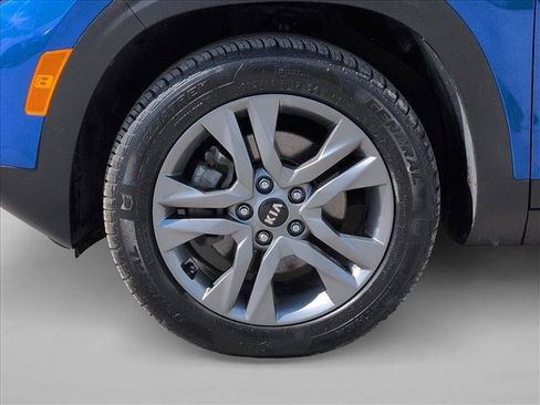 Used 2021 Kia Seltos S AWD/4WD image 28