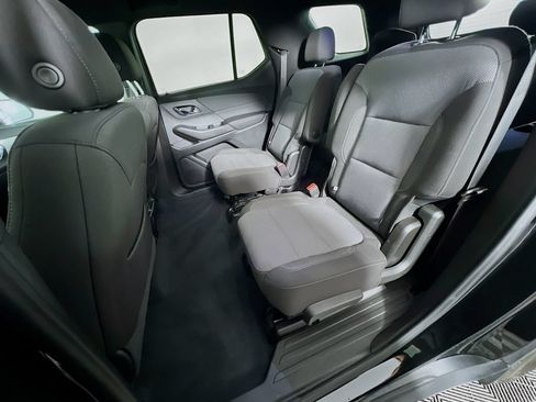 Used 2023 Chevrolet Traverse LT AWD/4WD image 23