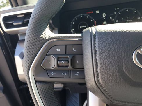 New 2026 Toyota Tacoma TRD Off-Road AWD/4WD image 21