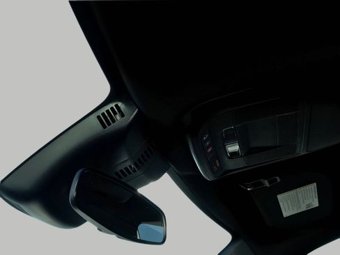 Certified 2025 GMC Acadia Elevation image 15