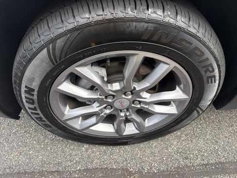 Used 2022 GMC Terrain SLT w/ Infotainment Package II image 5