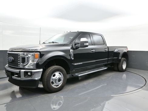Used 2022 Ford F350 XLT w/ XLT Premium Package image 1