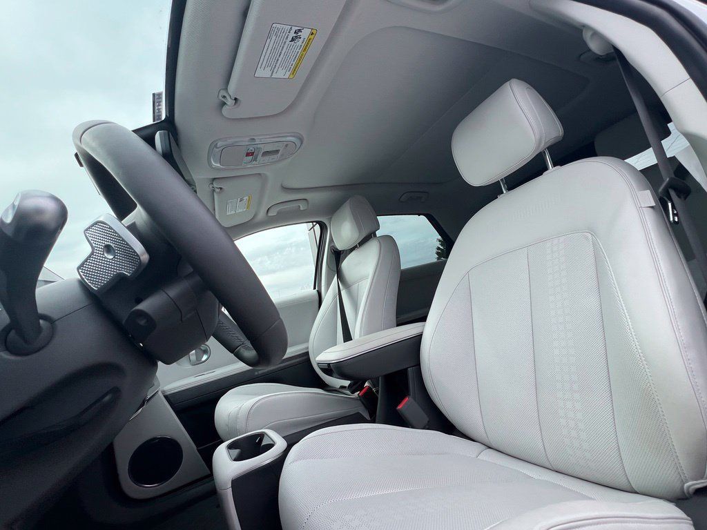 Certified 2024 Hyundai Ioniq 5 Limited AWD/4WD image 14
