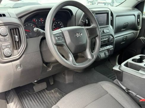 Used 2023 Chevrolet Silverado 1500 Custom Trail Boss AWD/4WD image 13
