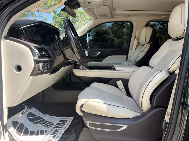 Used 2019 Lincoln Navigator Black Label AWD/4WD image 11