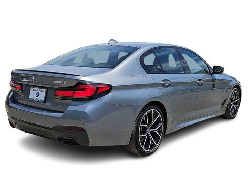 Used 2023 BMW 530e xDrive w/ Premium Package AWD/4WD image 6