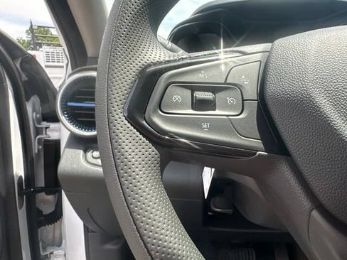 New 2026 Chevrolet Trax LS w/ LS Convenience Package FWD image 19