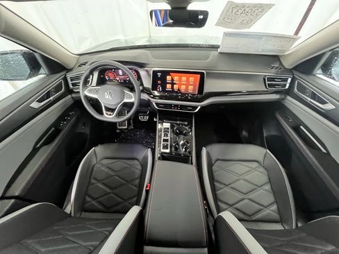 New 2026 Volkswagen Atlas Peak Edition AWD/4WD image 13