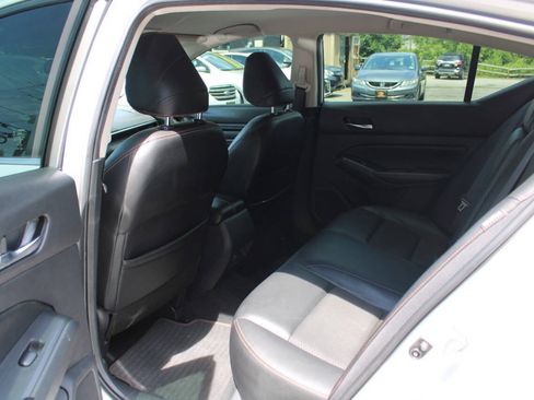 Used 2020 Nissan Altima 2.5 SR FWD image 24