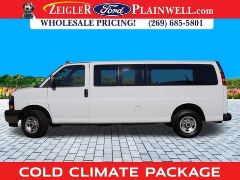 Used 2023 GMC Savana 3500 LT w/ LT Preferred Equipment Group image 2