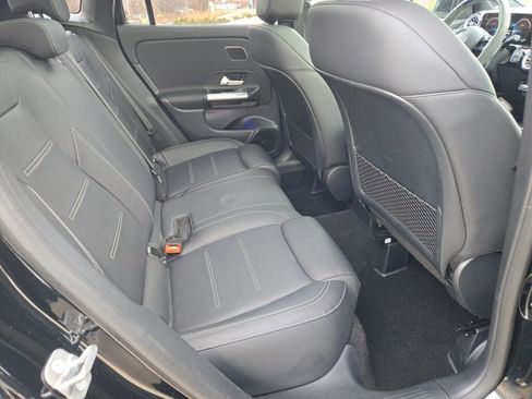 Used 2024 Mercedes-Benz GLA 35 AMG 4MATIC image 11