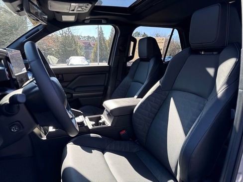 New 2025 Toyota 4Runner TRD Off-Road Premium image 12